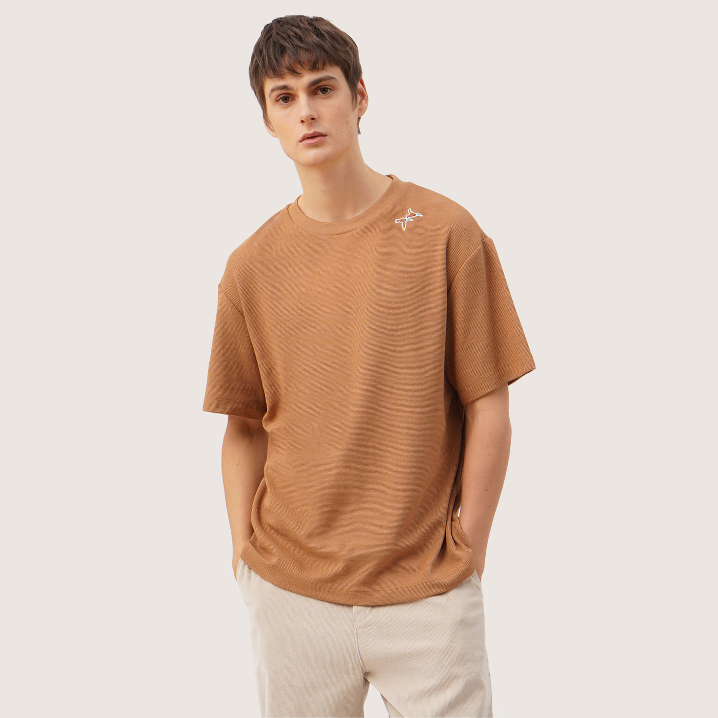 Men's Textured Knit Relaxed Fit T-Shirt with Shoulder Mallard Embroidery